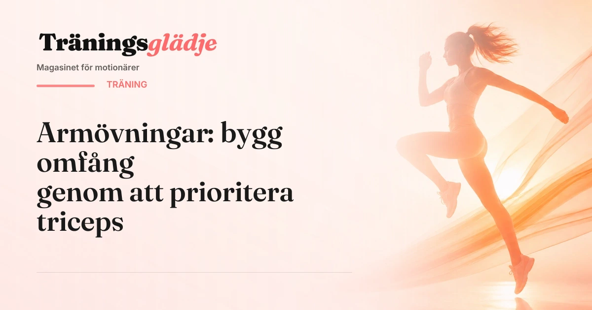 Person utför bicepscurl med hantlar för att träna armarna